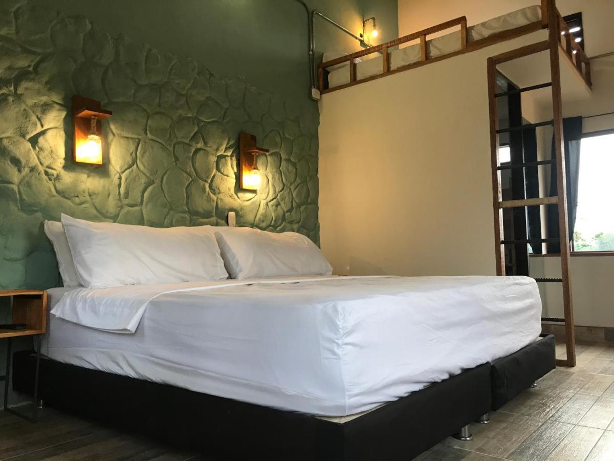 Nuevo Oeste Hotel Acacías Exterior foto