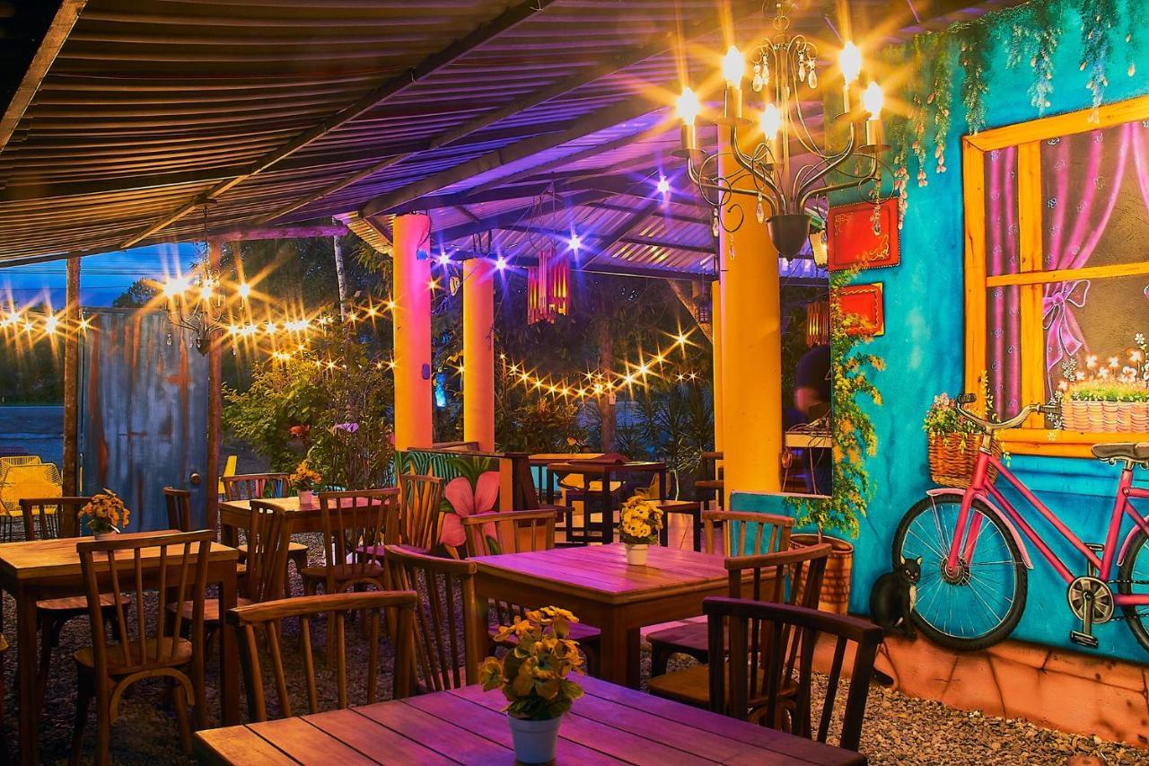 Nuevo Oeste Hotel Acacías Exterior foto